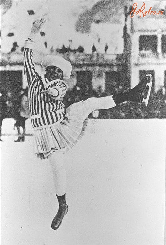 Спорт - Первая зимняя Олимпиада в 1924 году в Шамони, Франция.  Выступление юной спортсменки .