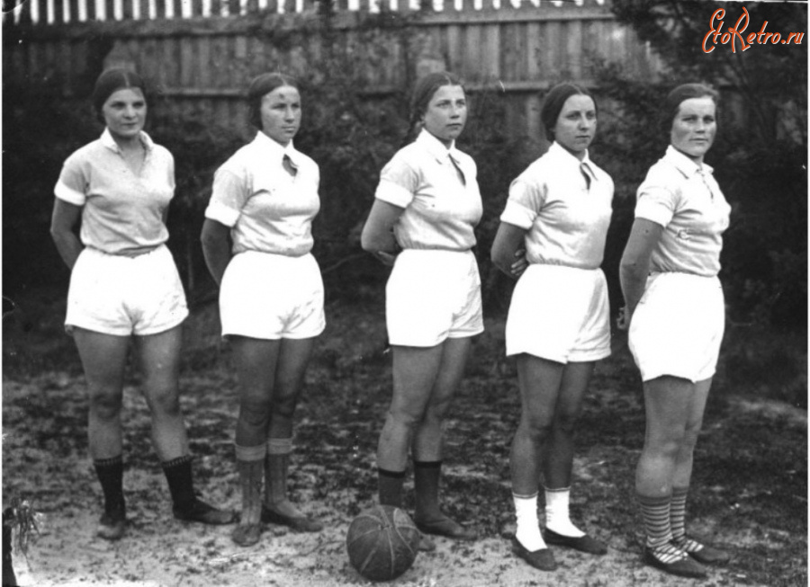Спорт - Женская баскетбольная команда