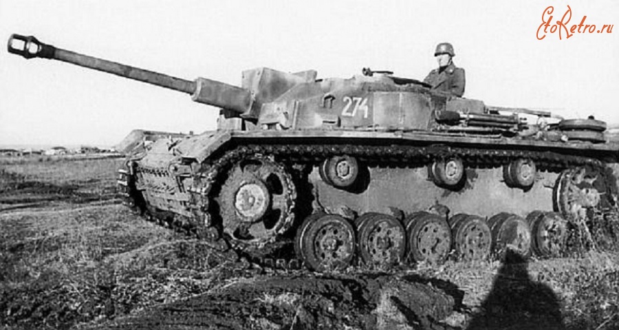Военная техника - К лету 1942 года длинноствольные 75-мм пушки получили и многие штурмовые орудия StuG III