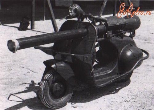Военная техника - Боевой скутер Vespa 150 Т.А.Р. с 75мм безоткатным орудием.