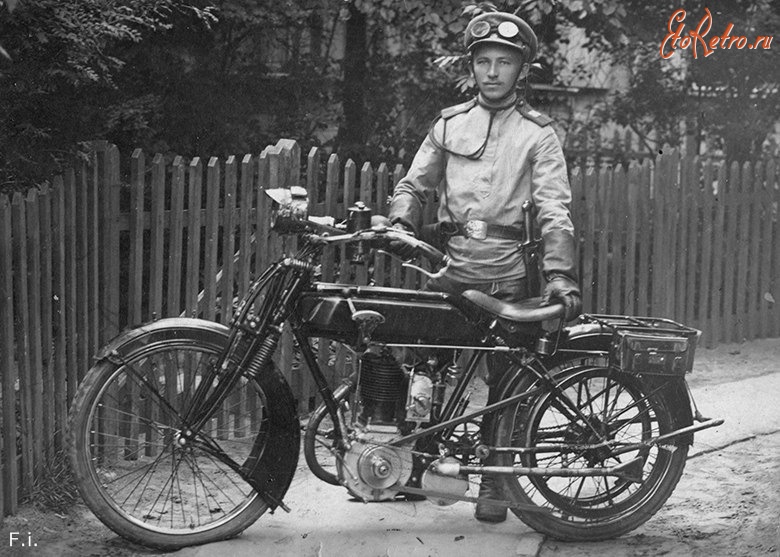 Военная техника - Военный мотоциклист инженерных частей Российской Императорской Армии