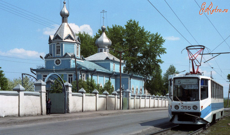 Прокопьевск - Покровская церковь. Улица Морозовой.