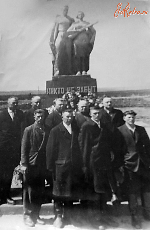 Подгоренский - Хутор Большая Хвощеватка. Мемориал воинам-односельчанам, погибшим в годы Великой Отечественной войны.