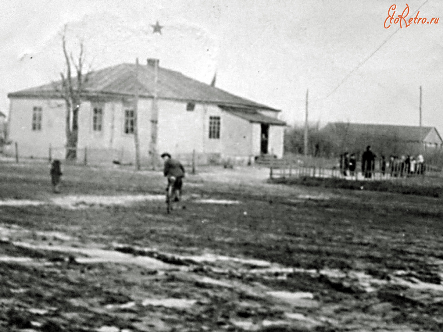 Подгоренский - Хутор Большая Хвощеватка. Улица Центральная 91А. Старая школа.