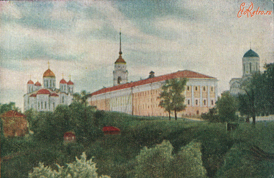 Владимир - Вид на Успенский и Дмитриевский соборы.