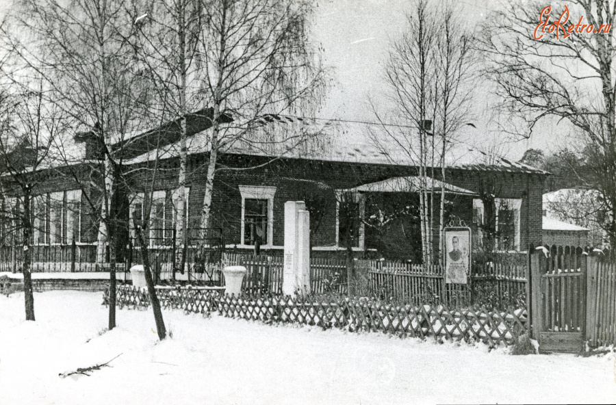Лежнево - Новые Горки. Лежневский район.  Средняя школа.