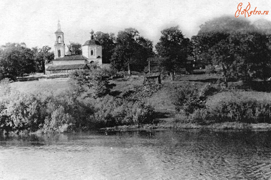 Лежнево - Новые Горки. Лежневский район. Старая церковь.