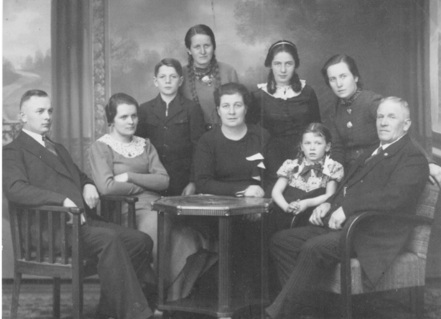 Калининградская область - Gross Lenkenau, Familie Koehnert.