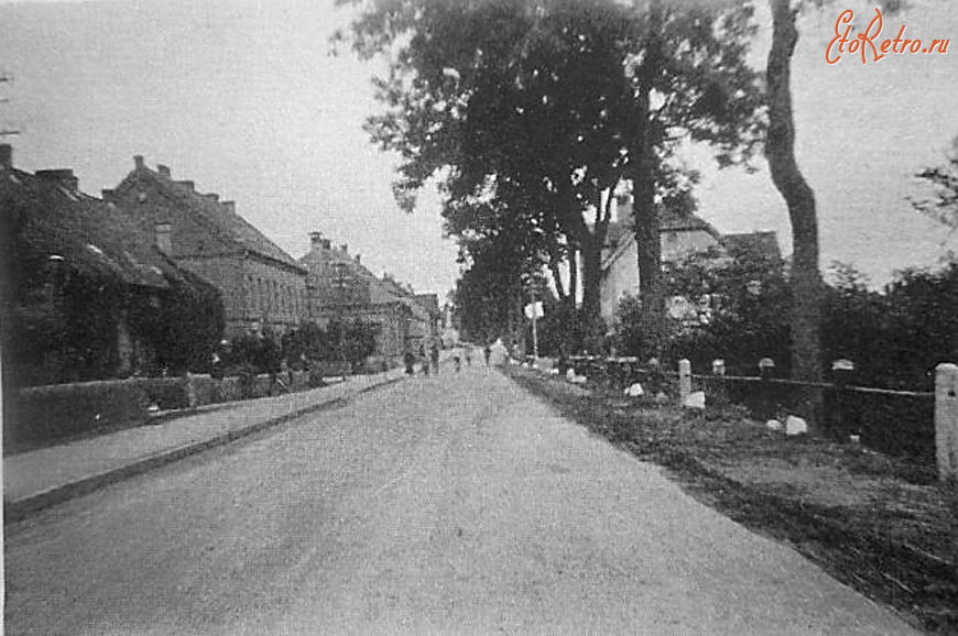 Калининградская область - Gudwallen, Dorfstrasse.