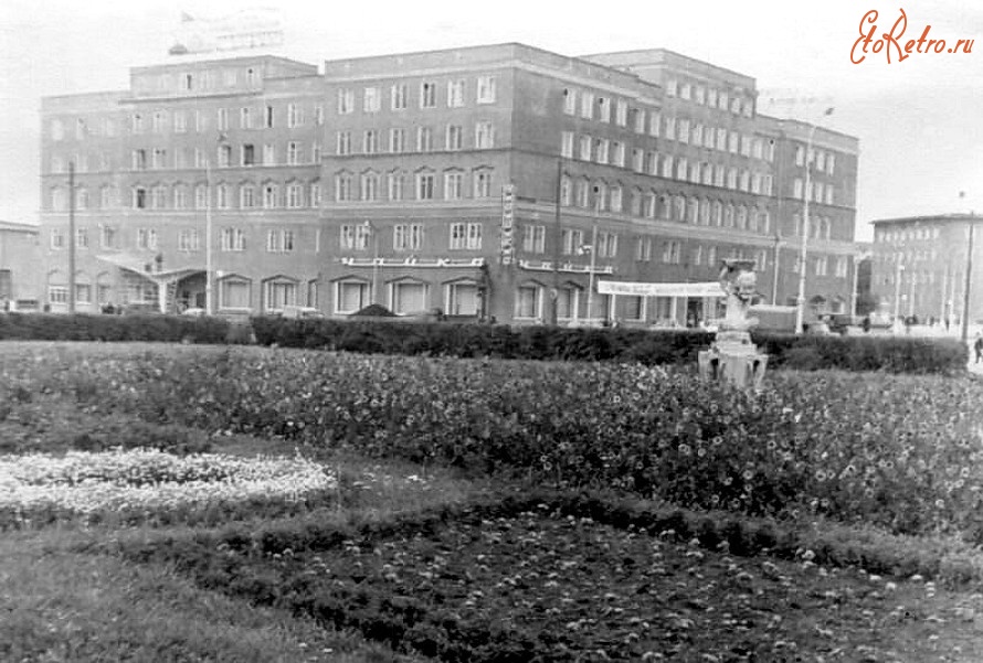 Калининград - Калининград. Вид на бывшее здание Штадтхауса.