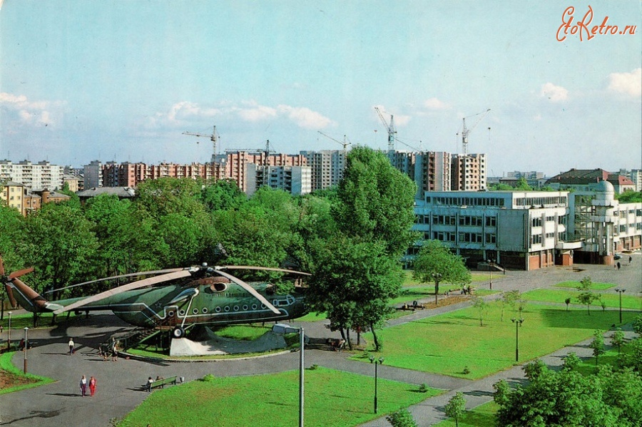 Калининград - Детская площадка у городского Дворца пионеров