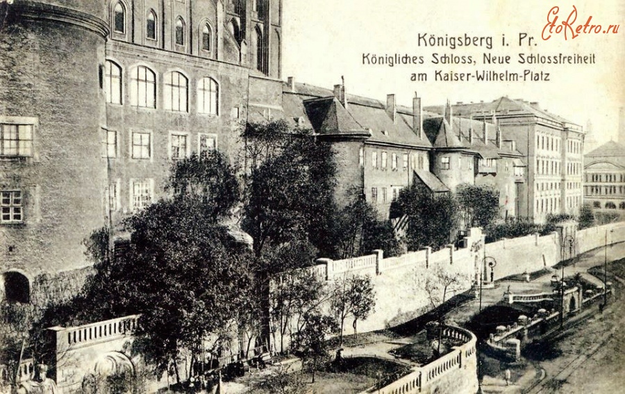 Калининград - Koenigsberg.  Koenigliches Schloss, Neue Schlossfreiheit am Kaiser-Wilhelm-Platz.