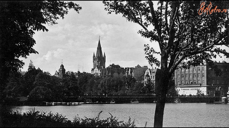 Калининград - Koenigsberg. Schlossteich. Blick auf Schloss.