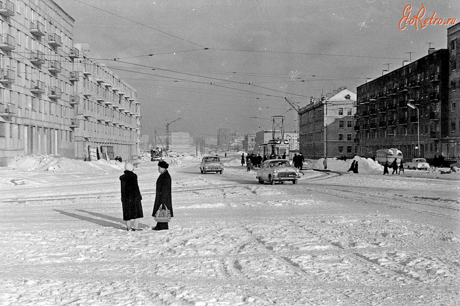 Калининград - Зимний вид на пересечение Ленинского проспекта и улицы Багратиона.