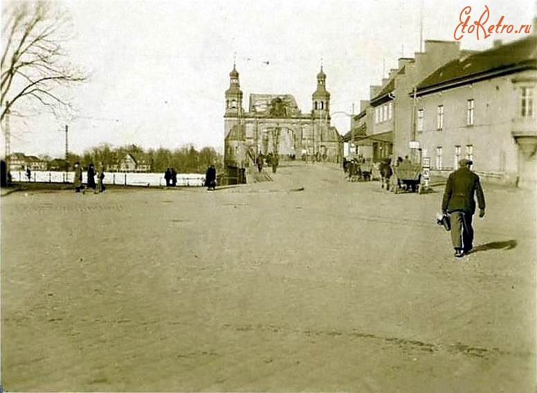 Советск - Тильзит. Площадь Флетхер (Fletcherplatz) перед южной частью моста Королевы Луизы