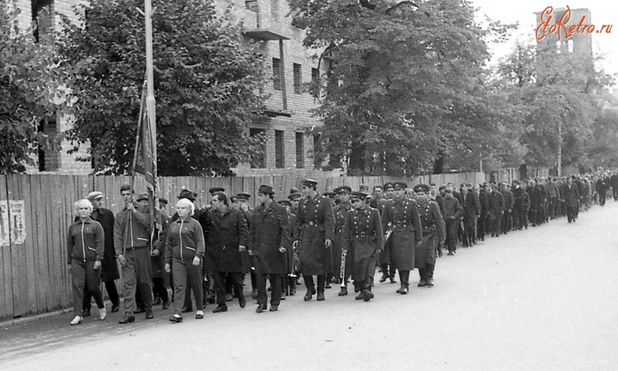 Гусев - Гусев. Улица Победы. Военно-спортивный праздник.