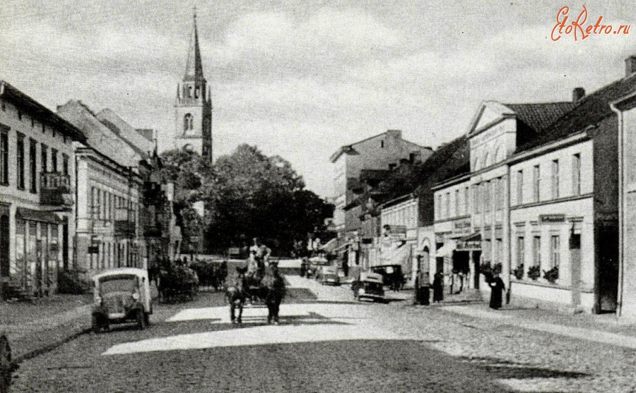 Гусев - Gumbinnen. Wilhelmstrasse mit Altstadt. Kirche