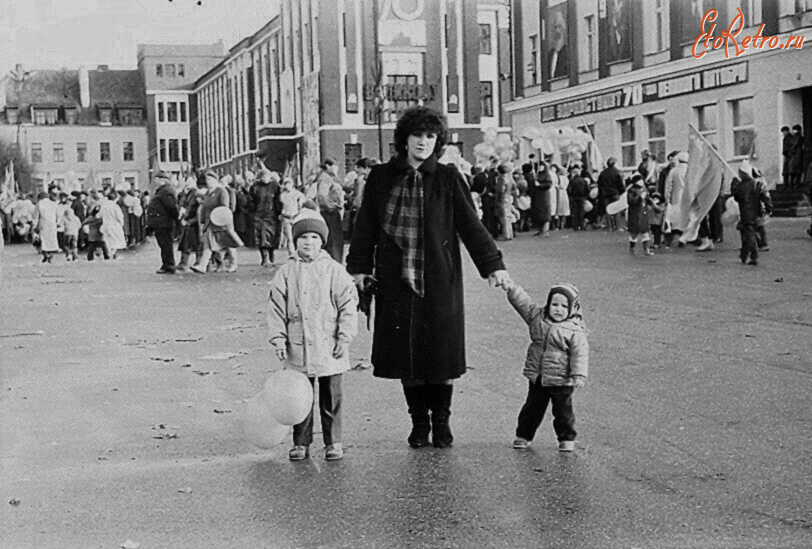 Гусев - На площади Победы 7-го Ноября.