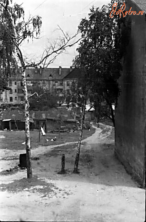 Гусев - Вид на дворы улицы Малахова из дома №9 по улице Ульяновых.
