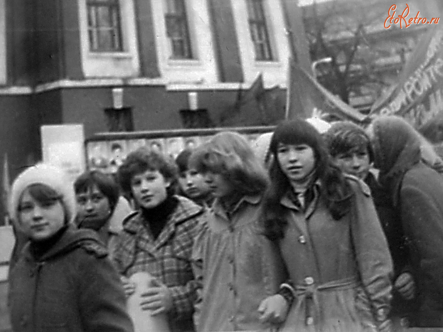 Гусев - Первомайская демонстрация. У 