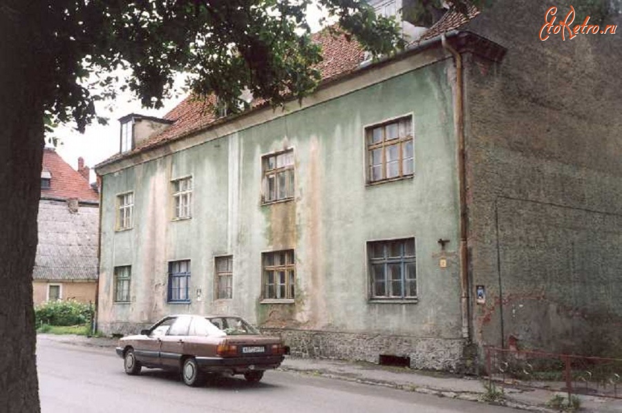 Гвардейск - Ein noch aus deutscher Zeit stehendes Haus in der Gartenstrasse im Jahre 2003