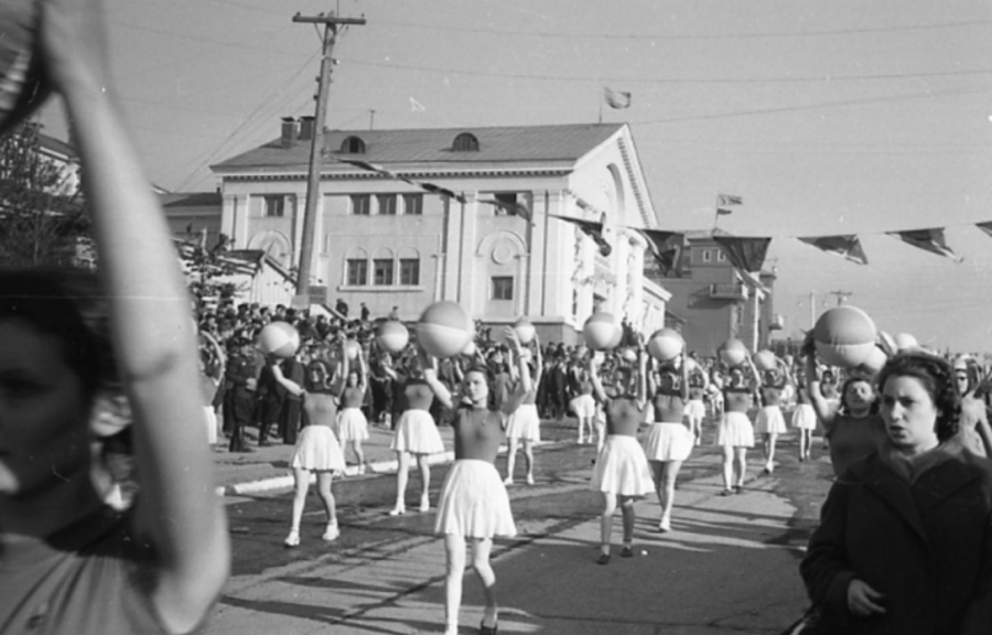Петропавловск-Камчатский - Комсомолки, спортсменки и просто красавицы