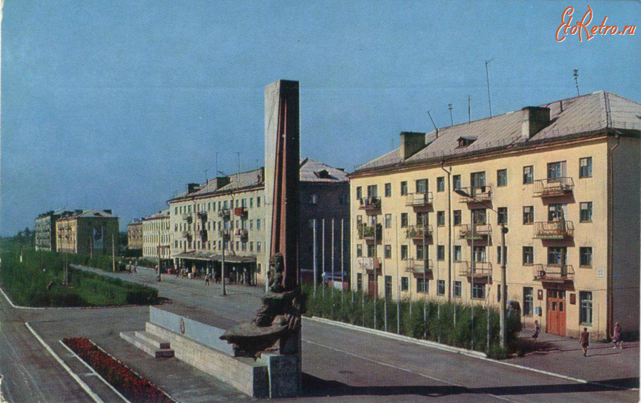 Белово - Улица Советская. Памятник, мемориал «Павшим во имя живых».