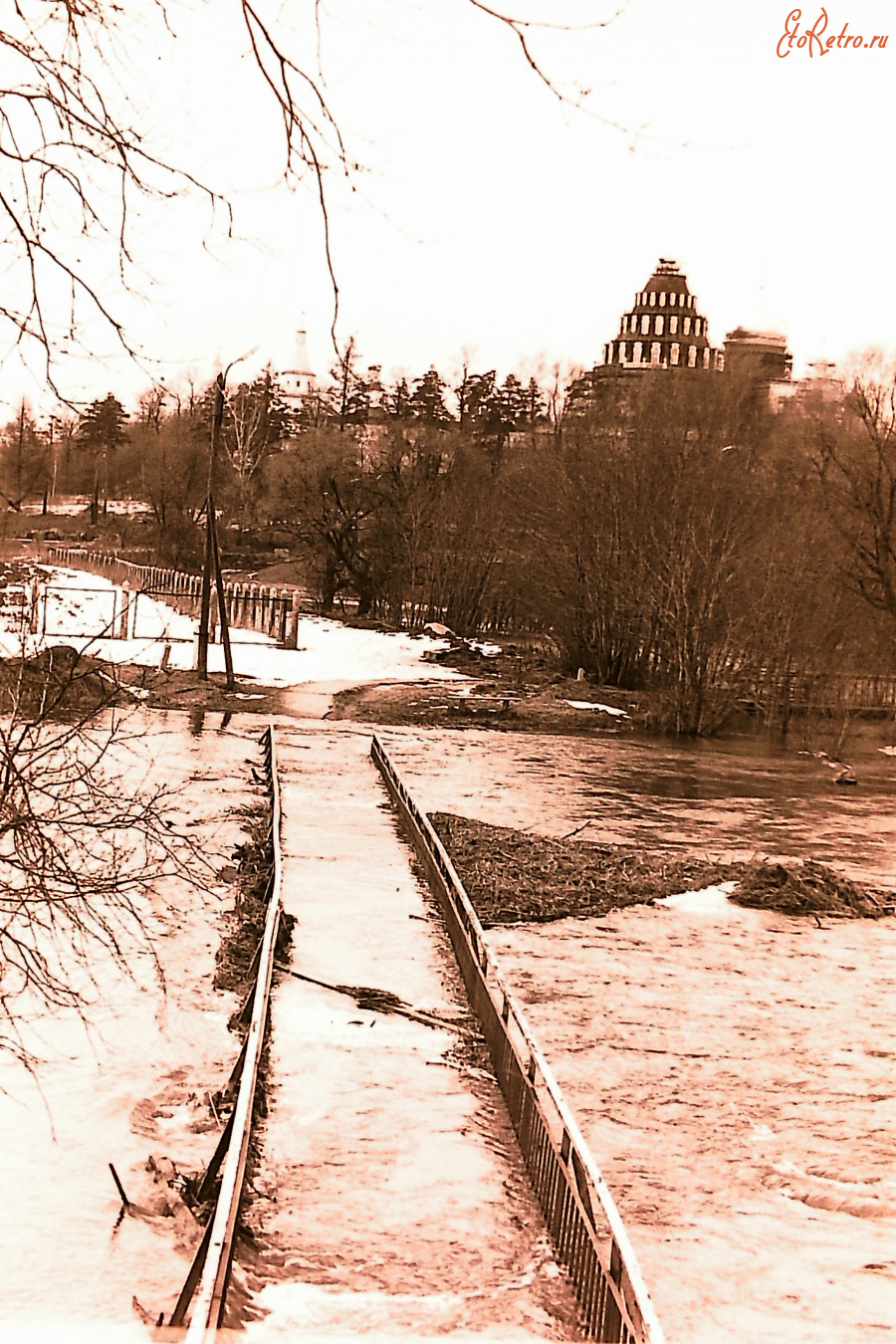 Истра - Весна. Разлив. 1981 год.