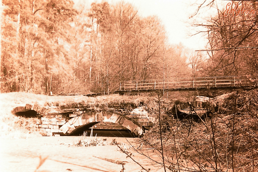 Истра - Мост через речку Золотуха в Гефсиманском саду. 1986 год.