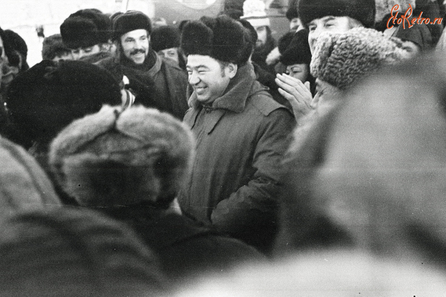 Красноярский край - Космонавт Георгий Гречко в посёлке Тухард.