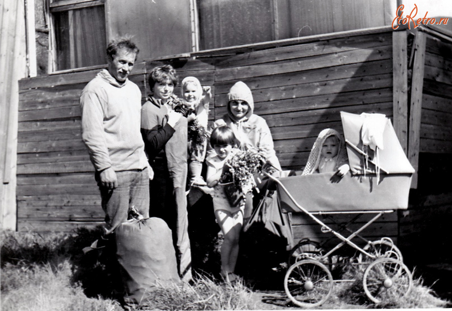 Красноярский край - Тухард (Факел). Жители посёлка.