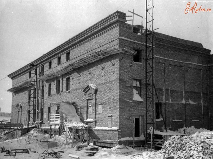 Норильск - Строительство кинотеатра имени В. И. Ленина.