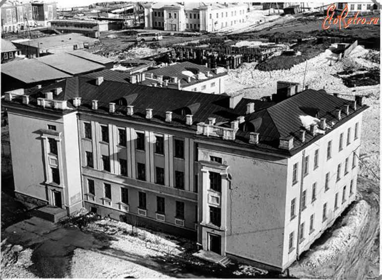 Дудинка - Школа №2.