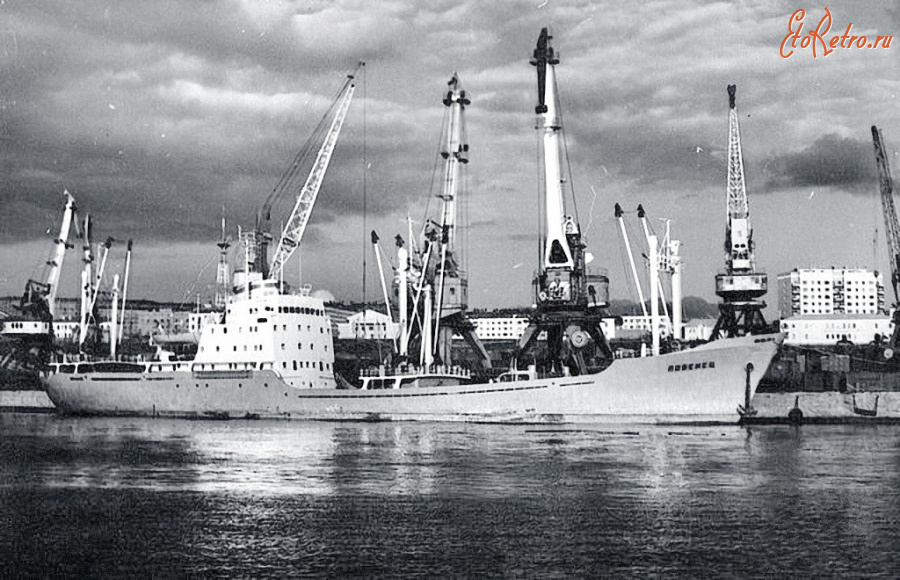 Дудинка - В Дудинском порту.