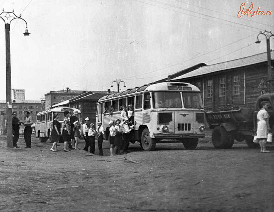 Дудинка - На улице Островского.