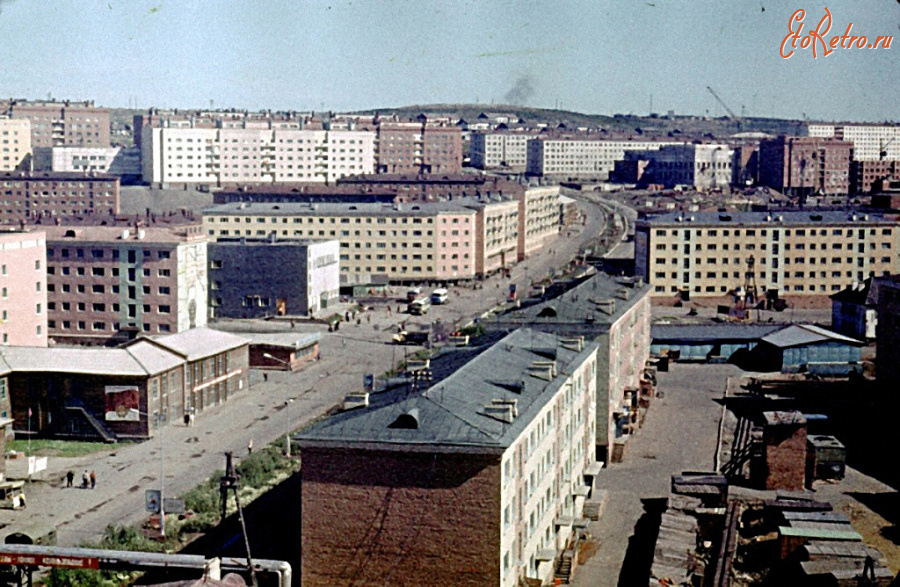 Дудинка - Улица Островского.