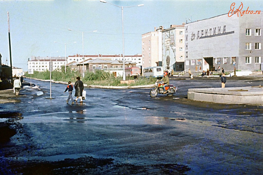 Дудинка - Улица Островского.