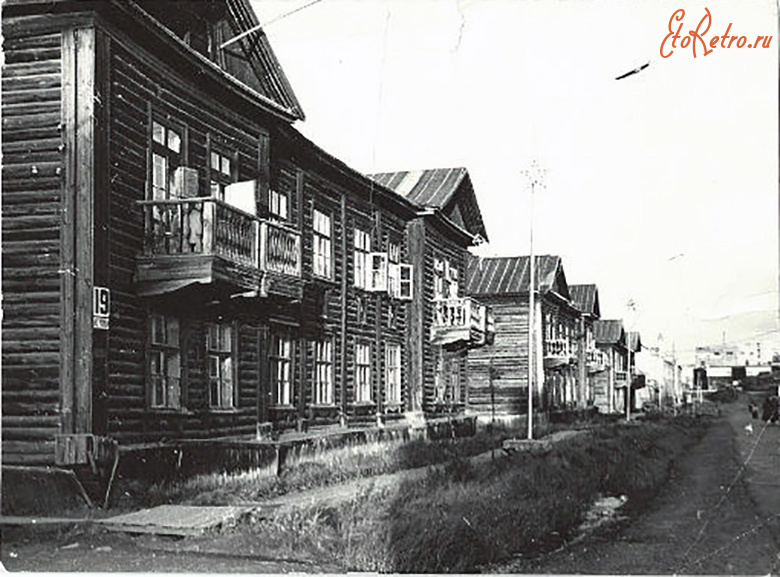 Дудинка - Улица Ленина (нечётная сторона).