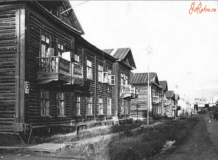 Дудинка - Улица Ленина (нечётная сторона).