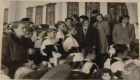 Усть-Омчуг - Тенькинская средняя школа. 1 сентября 1954