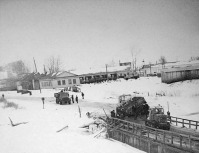 Кадом - Плашкоутный мост и корпуса Мокшанского деревообрабатывающего завода.