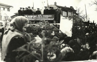 Кадом - Площадь Ленина. Митинг в честь 37-й годовщины Октябрьской революции.