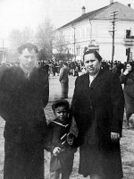 Кадом - Площадь Ленина. Праздничная демонстрация.