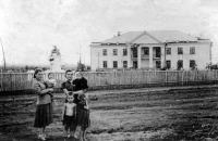 Милославское - Горняк. Здание СПТУ №31.