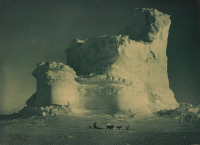 Разное - Ледяная гора в Антарктиде