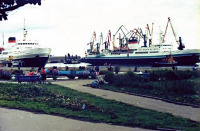 Холмск - Берег Холмской гавани. Площадь Мира.