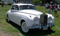 Ретро автомобили - Rolls-Royce Silver Cloud
