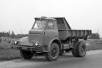 Ретро автомобили - Асимметричный МАЗ-510