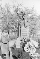 Луганск - Памятник героям Великой Отечественной войны, павшим в боях за освобождение города Ворошиловграда от немецких захватчиков