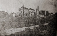 Житомир - Зруйновані фашистськими варварами житлові  будинки в районі площі Рози Люксембург(по центру на Замковій Горі-Хоральна синагога).